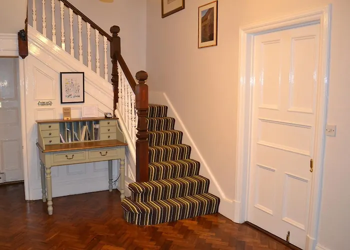 Corra Lynn Bed & Breakfast Whitby