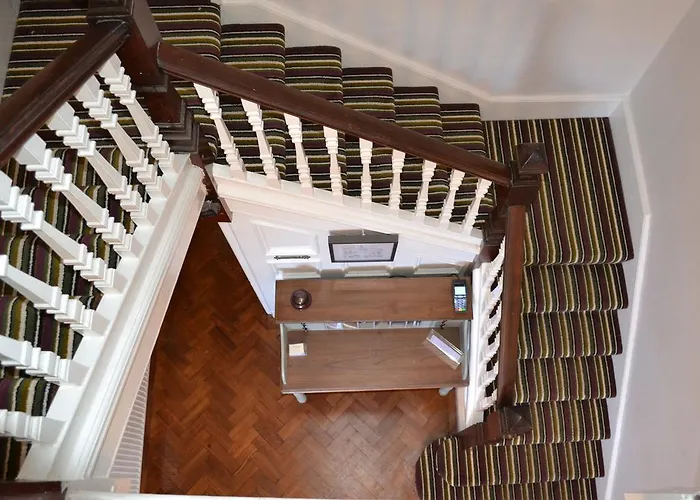 Corra Lynn 4* Whitby