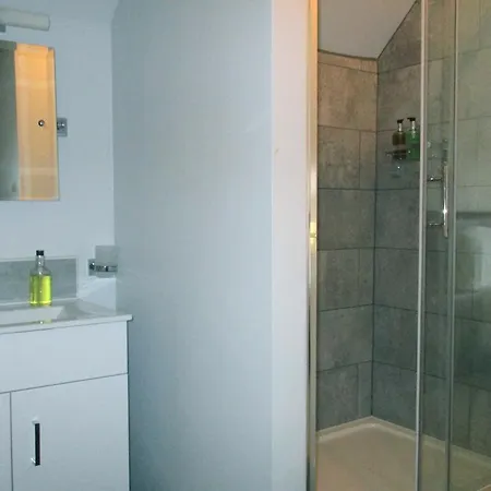 Corra Lynn 4* Whitby