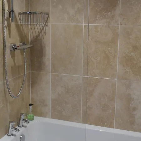 Corra Lynn 4* Whitby