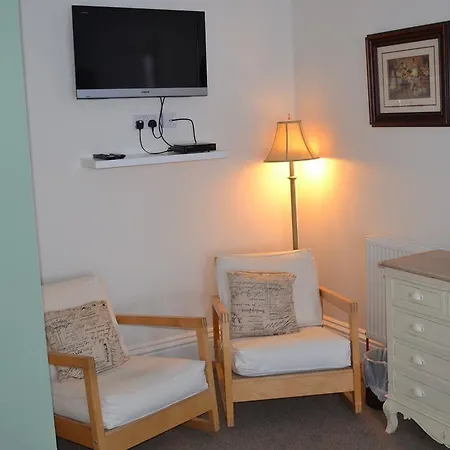 Corra Lynn 4* Whitby