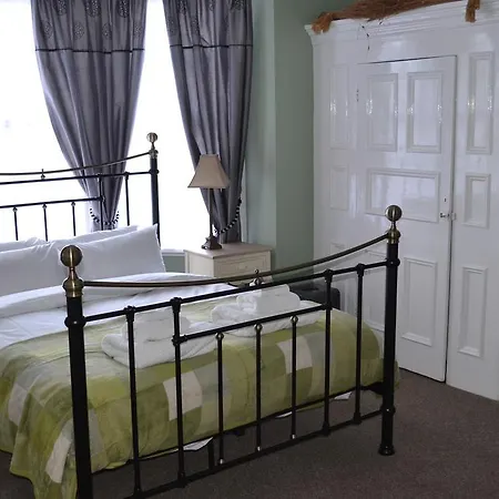 Alojamento de Acomodação e Pequeno-almoço Corra Lynn